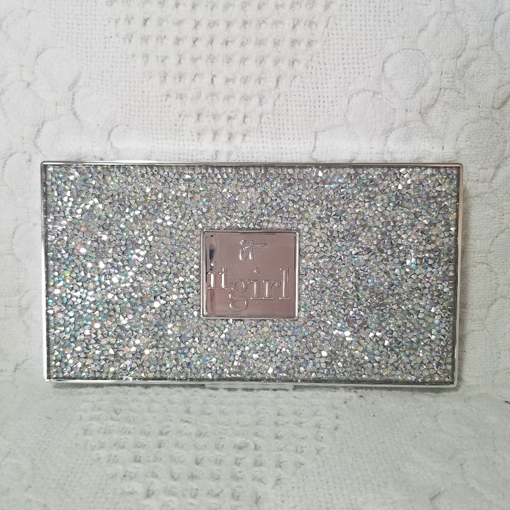 It Girl superhero palette